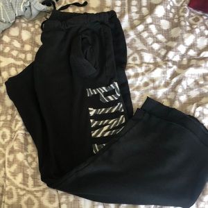 Boyfriend sweats Victoria’s Secret pink